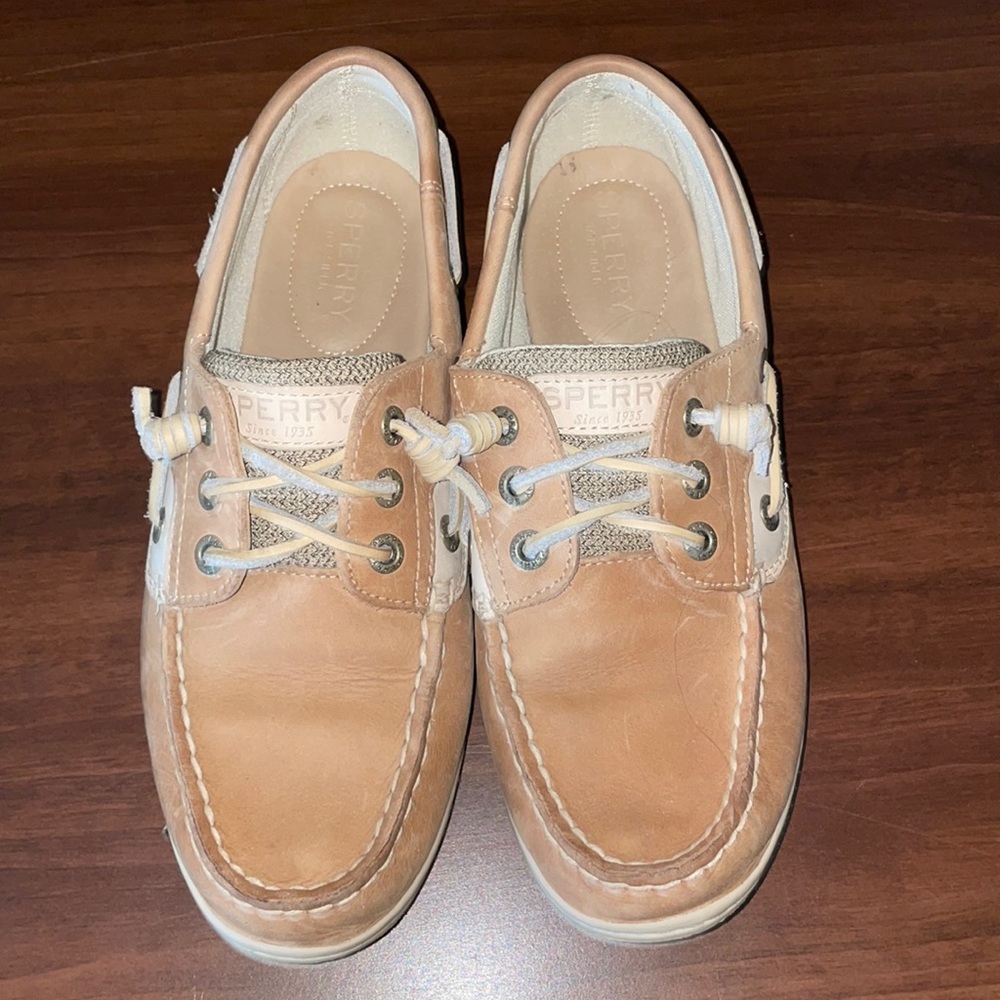 SOLD Sperry boat shoes